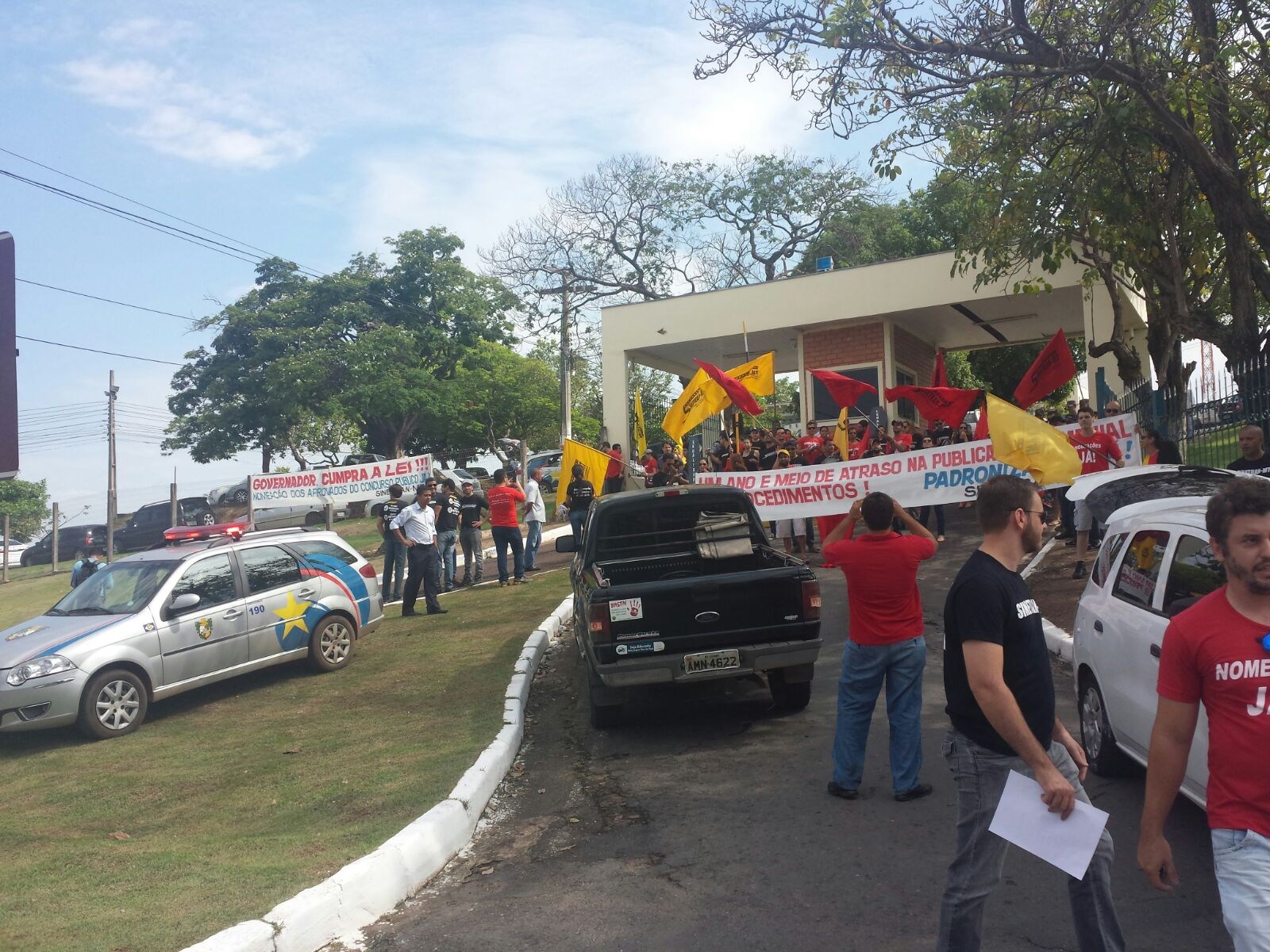 Servidores do Estado realizam assembleia hoje; greve sem consenso      