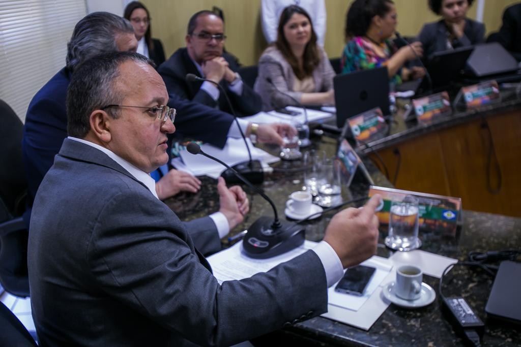 Governadores da AmazÃ´nia Legal debatem em CuiabÃ¡ vias para superar crise