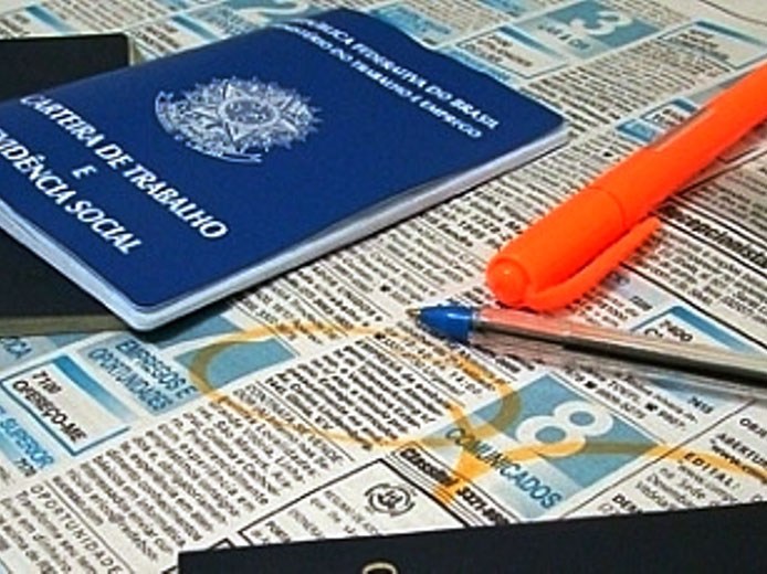 PaÃ­s perdeu 63.624 vagas de emprego formal em marÃ§o