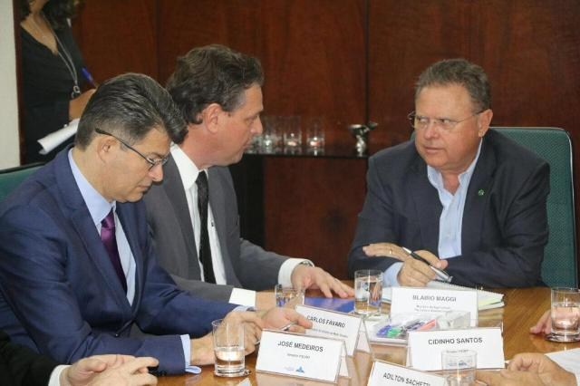 FÃ¡varo quer apoio da oposiÃ§Ã£o para disputar Governo em 2018, revela Fagundes