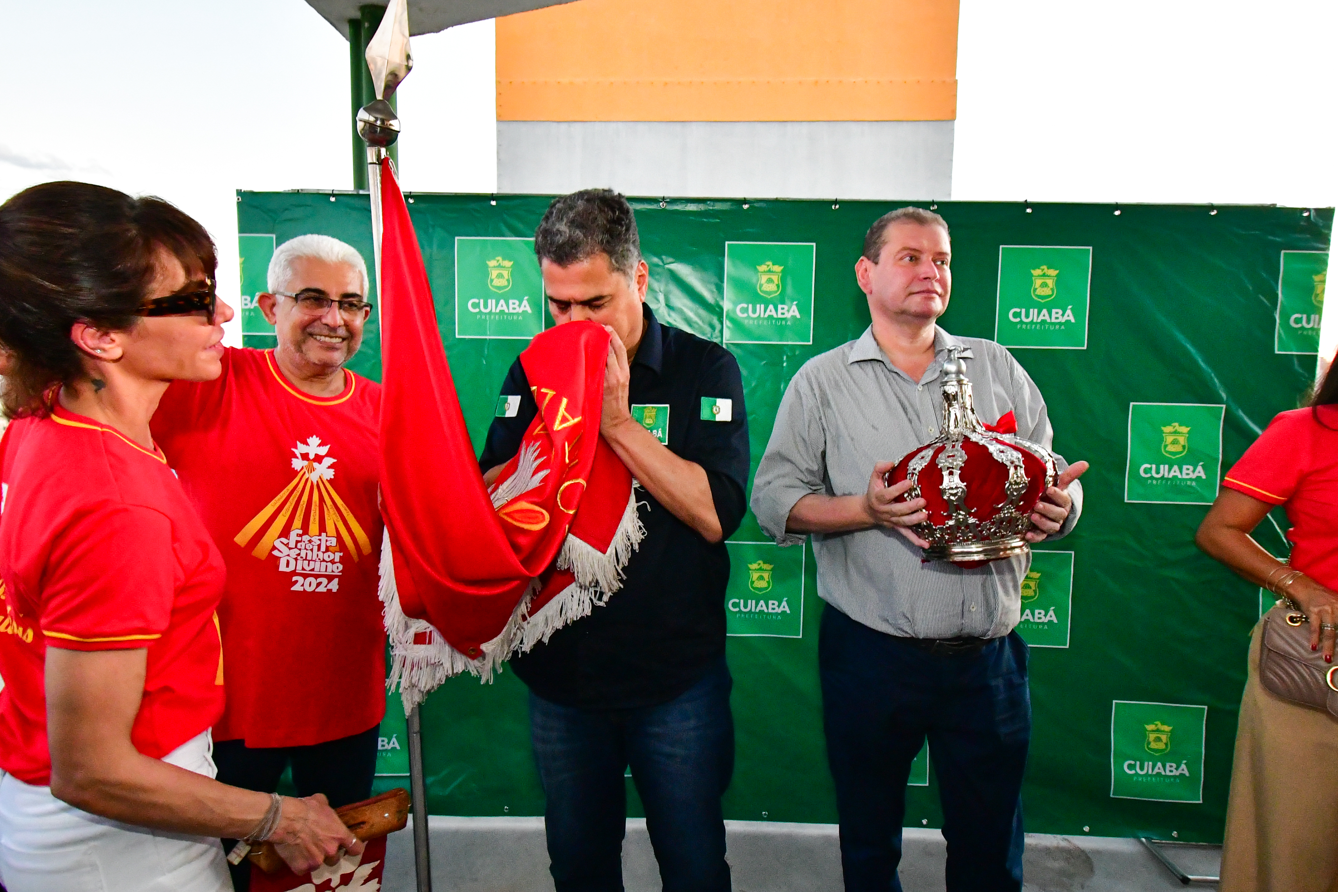 CUIABÁ - FESTEIROS DO SENHOR DIVINO