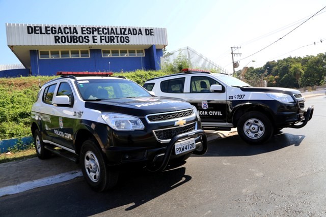 PolÃ­cia cumpre 15 mandados de prisÃ£o contra traficantes de CuiabÃ¡ e VG