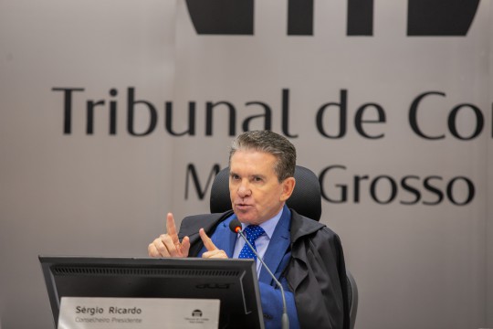 TCE pede união dos municípios e mesa técnica para fim dos lixões 