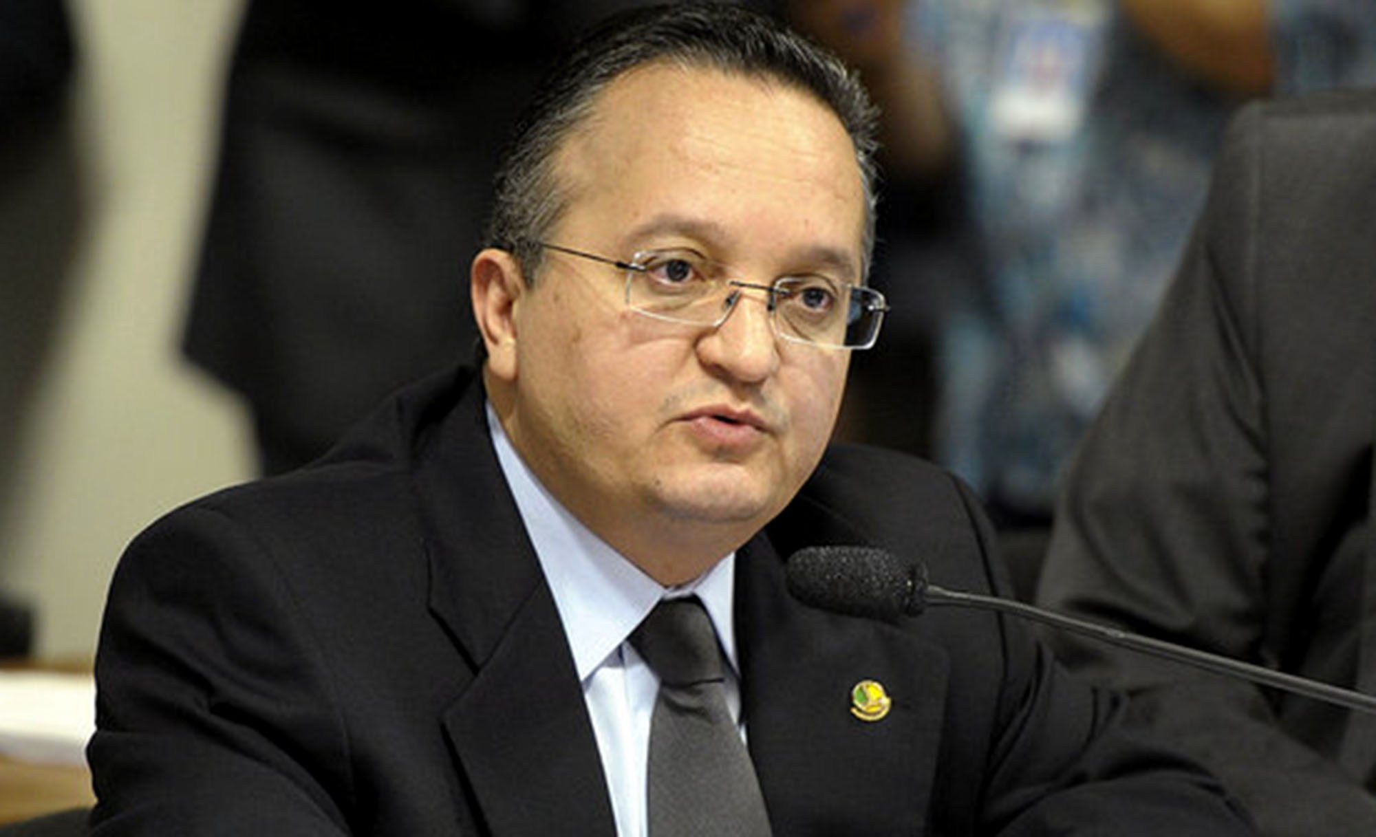 Taques nomeia Vinicius Borges para o comando 'interino' da Sefaz