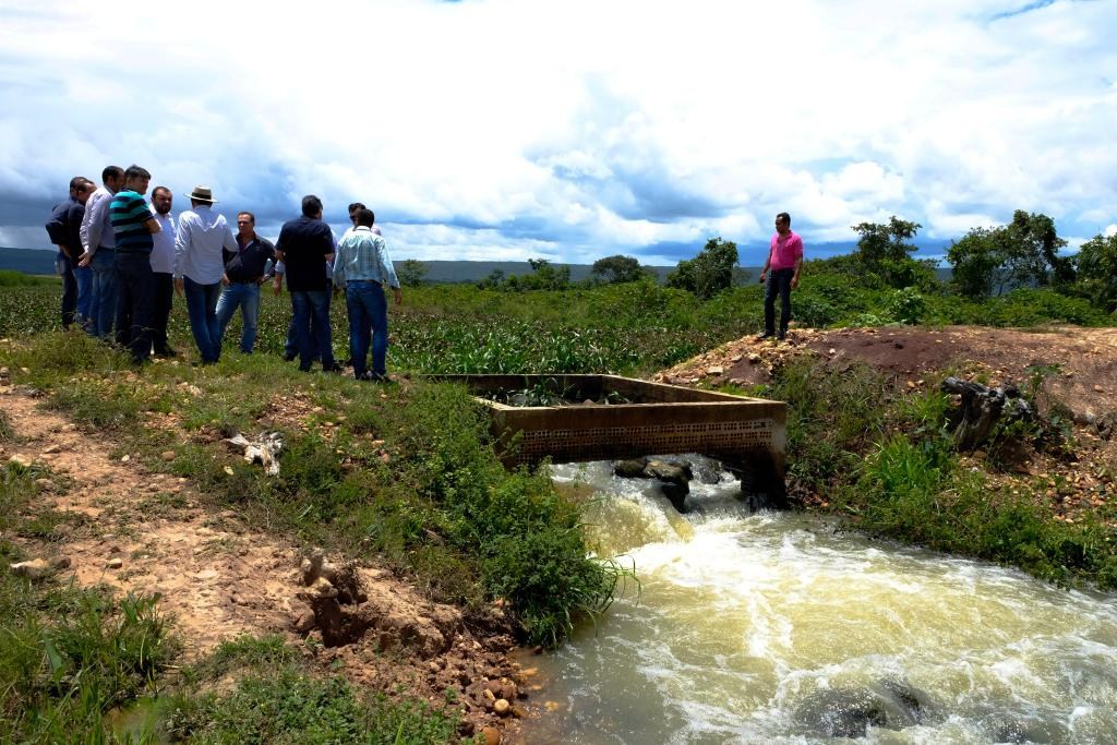 FÃ¡varo destaca importÃ¢ncia da agricultura familiar nas cidades de MT