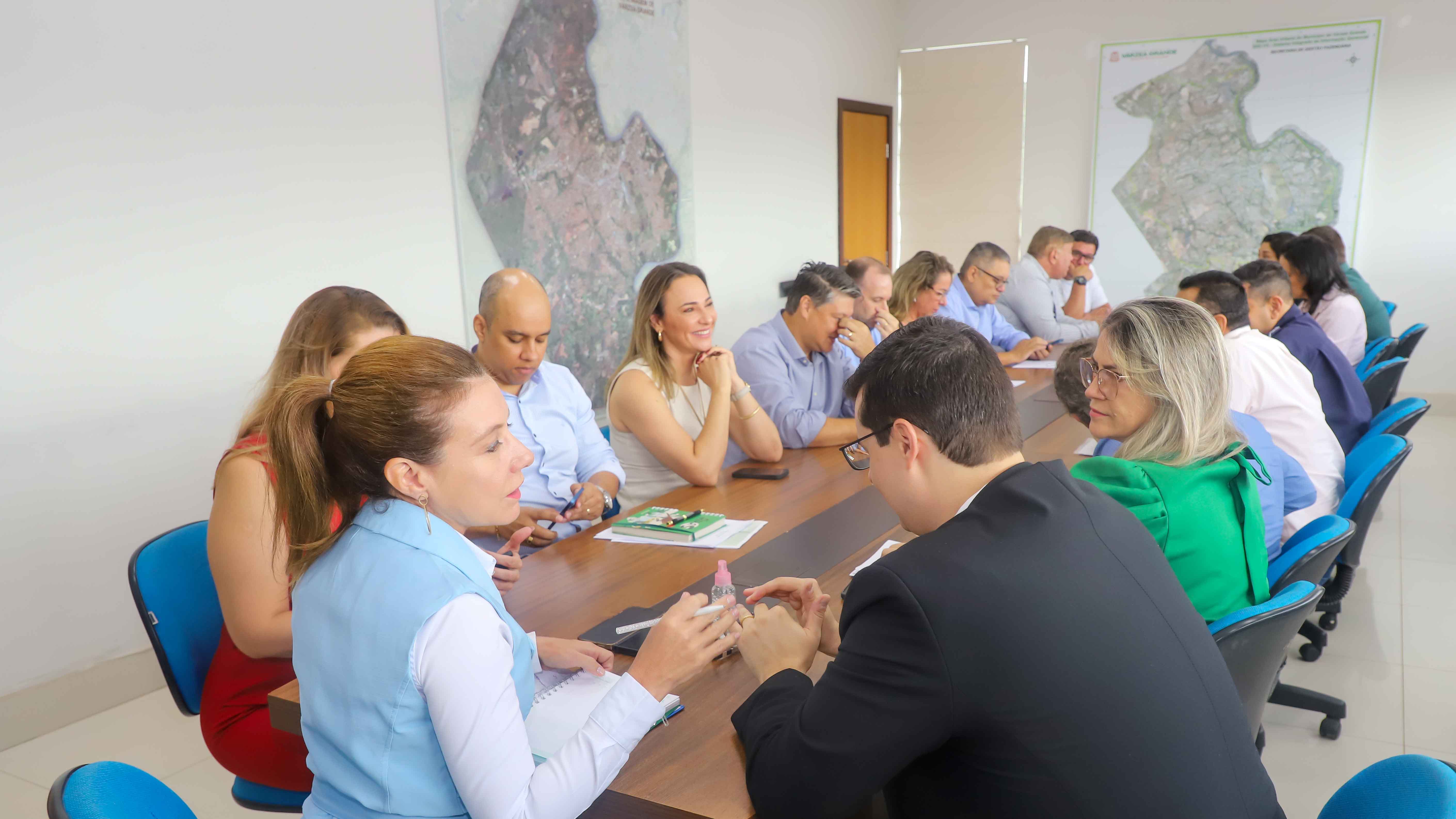 Decreto de Várzea Grande suspende pagamento de serviços por 90 dias