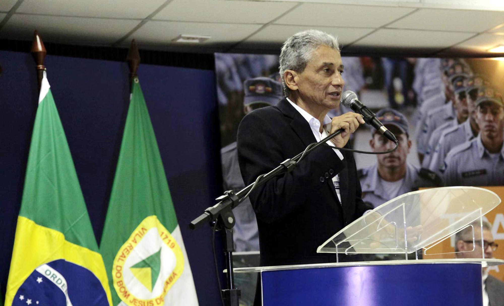 DecisÃ£o de Taques 'cortar' verba do Carnaval provoca debates e reaÃ§Ã£o da AMM