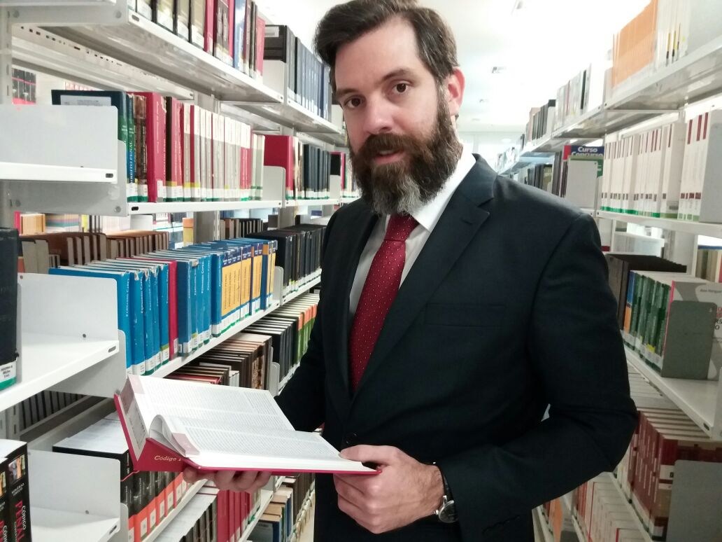 â€˜Renunciar demonstraria moralidadeâ€™, sugere jurista a polÃ­ticos delatados