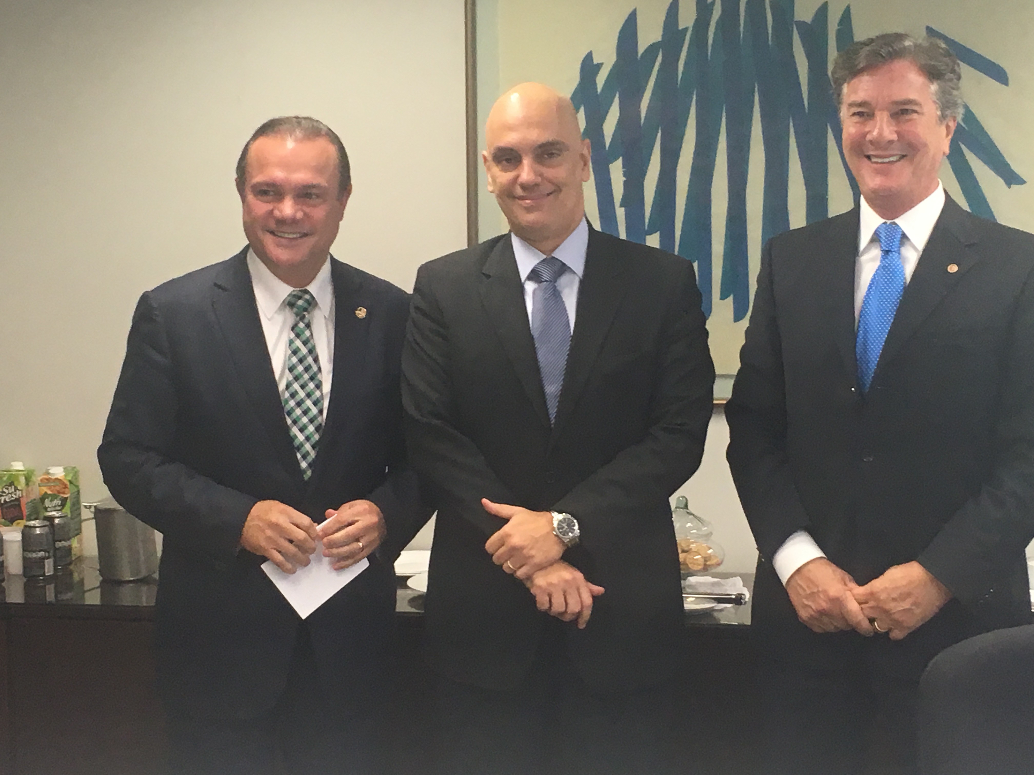 No Senado, Alexandre de Moraes promete aperfeiÃ§oar a seguranÃ§a jurÃ­dica