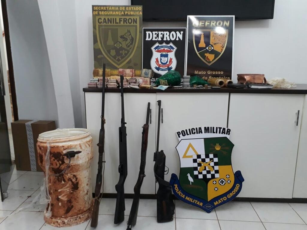 PolÃ­cia apreende mais de R$ 90 mil 'enterrados' em fazenda