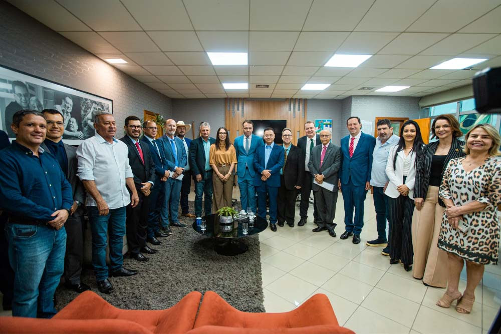 Na AL, Botelho recebe candidato ao cargo de procurador-geral de Justiça
