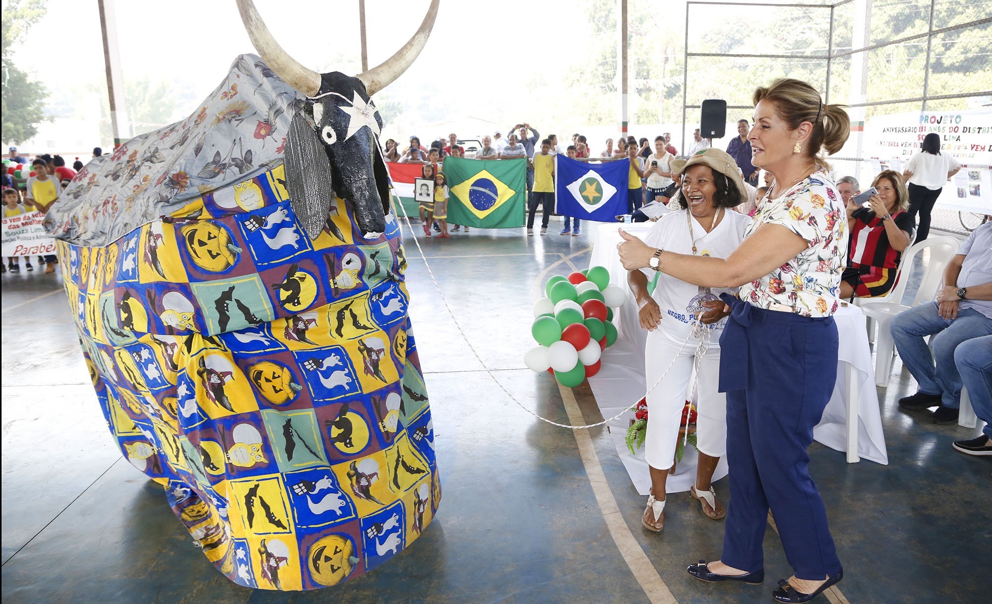 Prefeita participa das comemoraÃ§Ãµes dos 111 anos do Souza Lima 