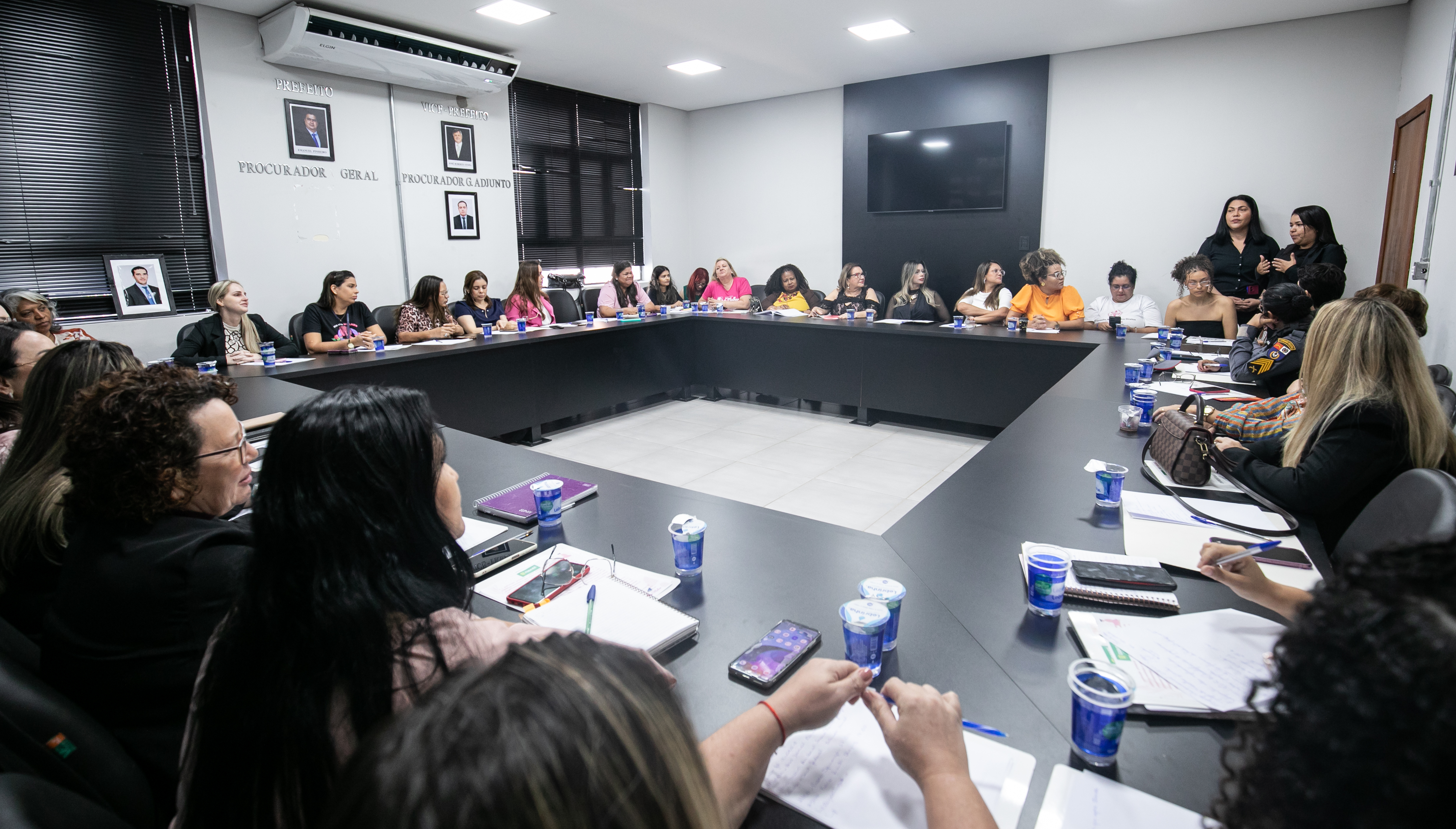 Secretaria da Mulher cita caráter emergencial e anuncia medidas contra aumento de feminicídios