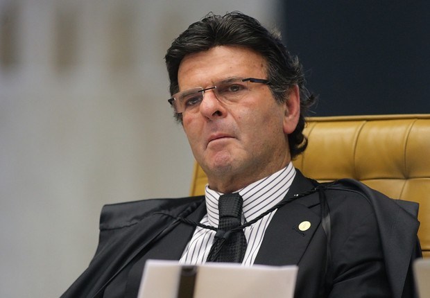Fux determina que governo proíba uso de benefícios sociais em bets