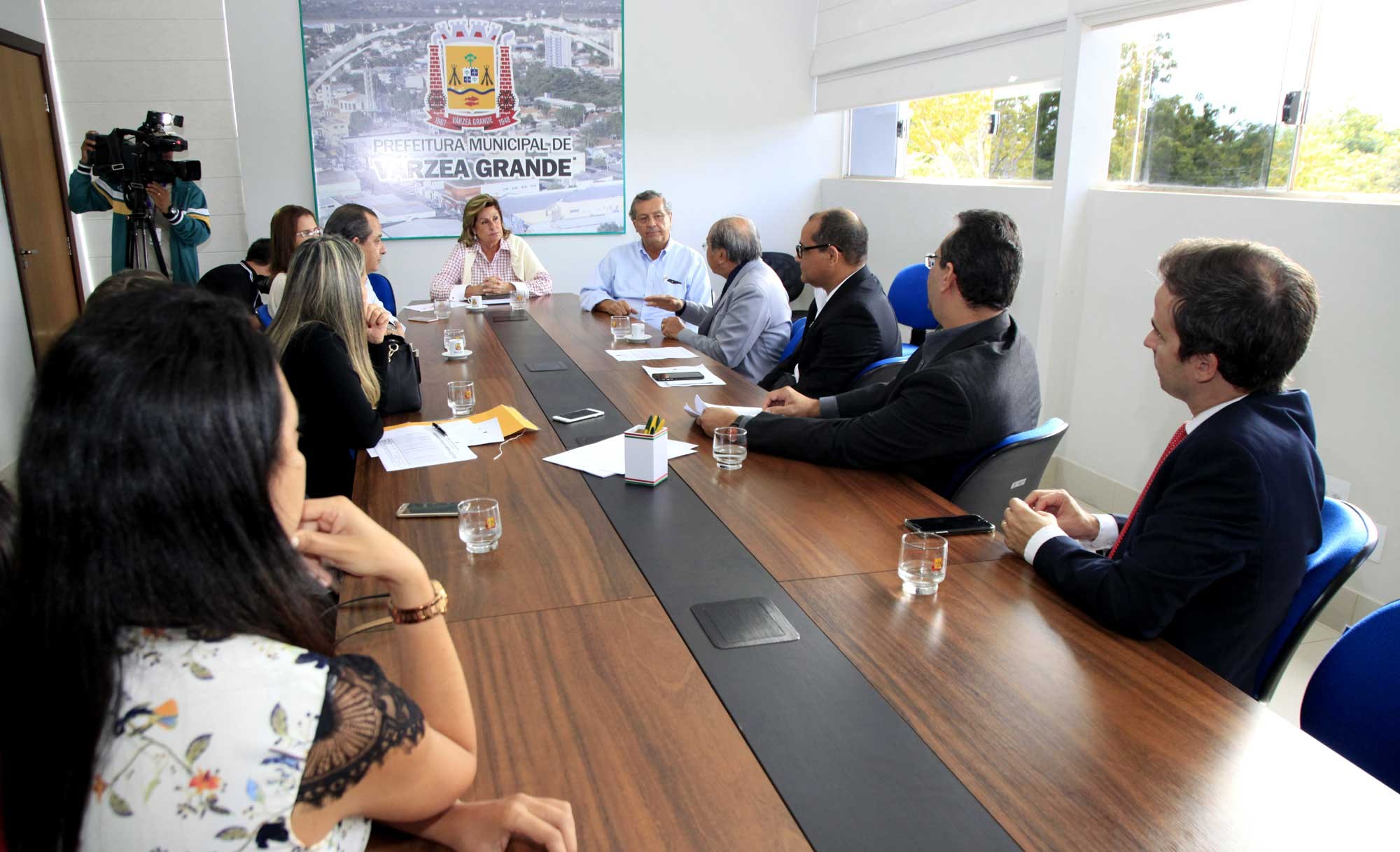 Prefeitura e empresÃ¡rios do Distrito Industrial definem estratÃ©gias para potencializar a regiÃ£o