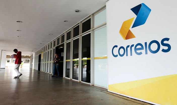 Correios preveem 15 mil demissões voluntárias e fechar mil agências