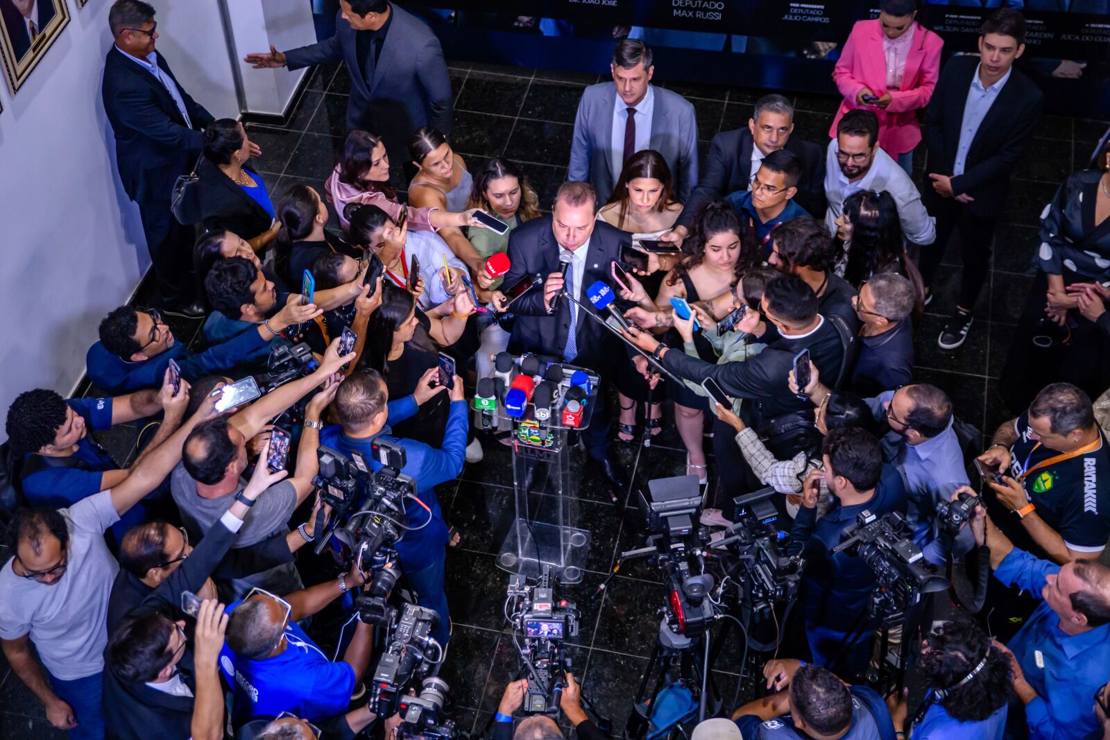 Max Russi no Podemos: articulação reconfigura corrida às Eleições 2026 