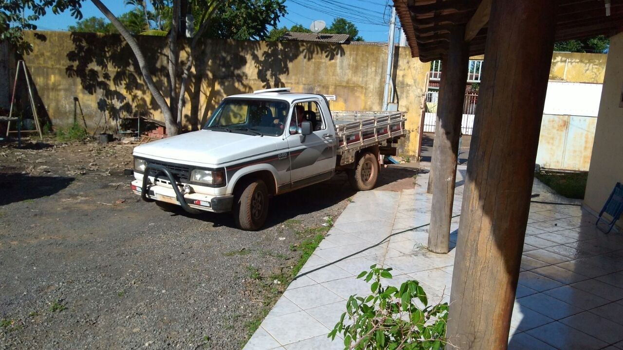 PolÃ­cia prende pai e filho receptadores em VÃ¡rzea Grande
