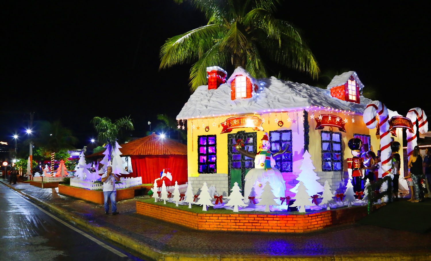 â€˜Natal Felizâ€™ de VG reforÃ§a movimento do comÃ©rcio central 