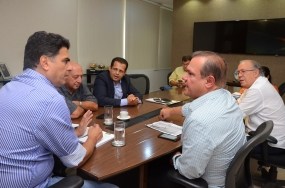 Emanuel anuncia destino de R$ 12 mi Ã  Santa Casa em recursos federais