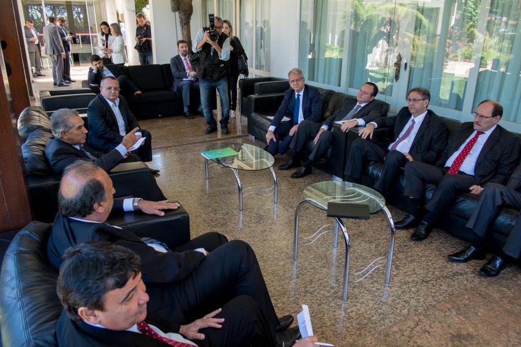 Governadores querem mais dinheiro e cobram novo projeto de repatriaÃ§Ã£o 