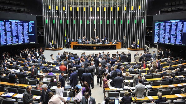 FEX serÃ¡ apreciado na CAE e depende de destrancamento da pauta para ir a PlenÃ¡rio