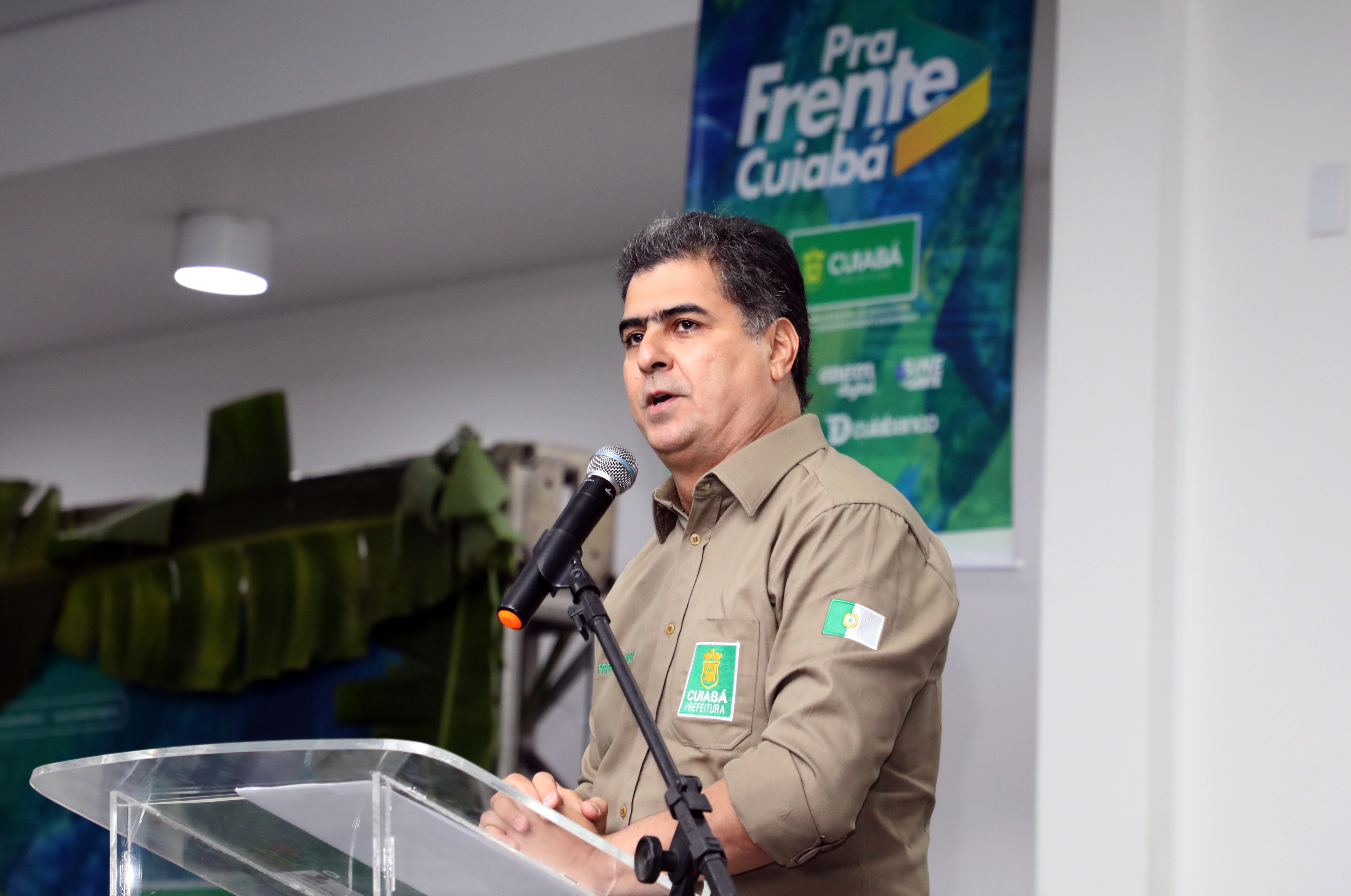 Pesquisa: Emanuel contabiliza boa gestão e saúde é citada como gargalo