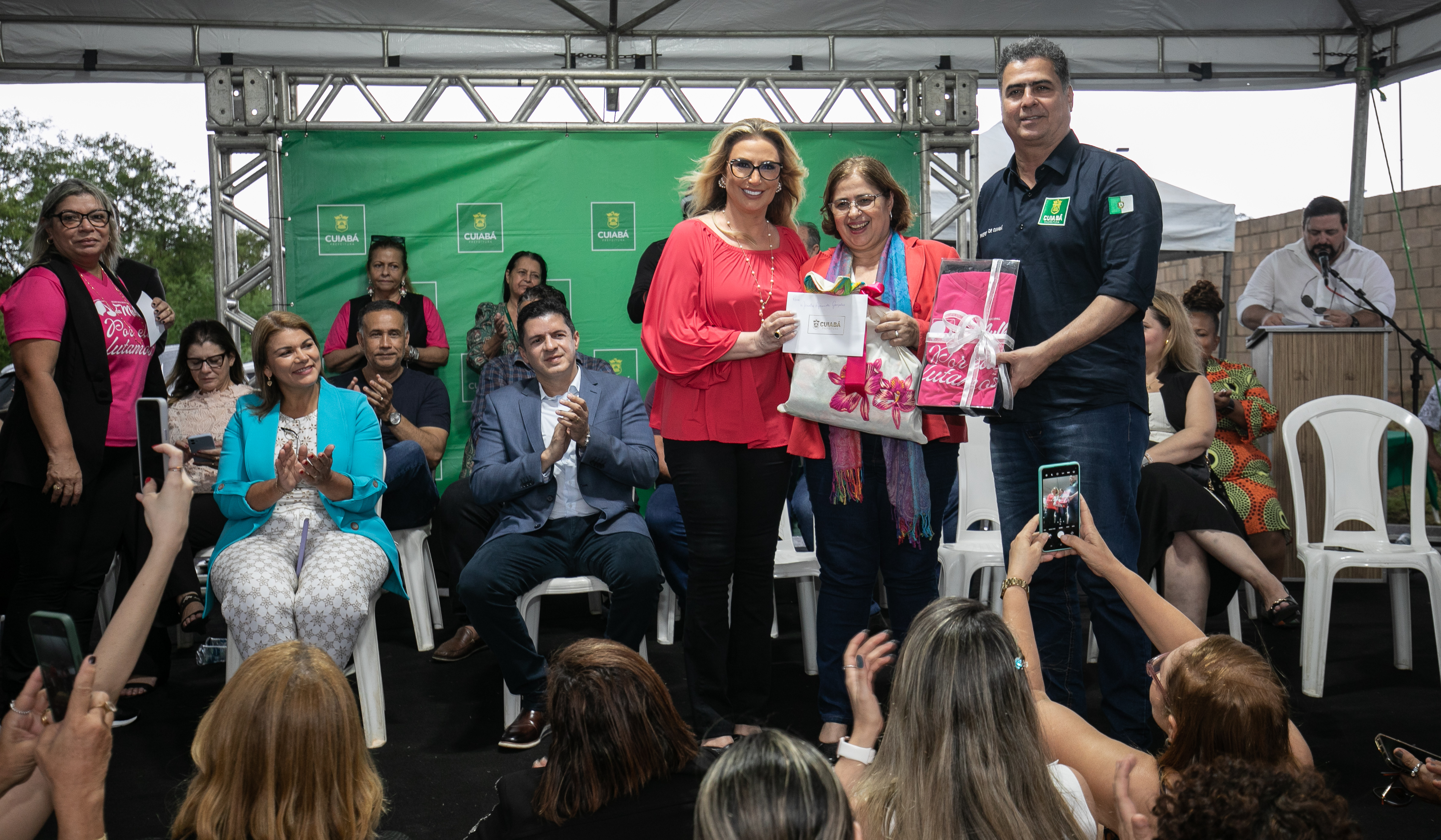 Ministra das Mulheres: prefeito destaca Cuiabá como referência 