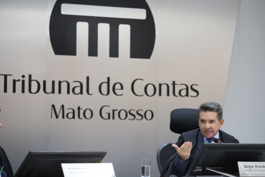 TCE anuncia auditoria e dá 15 dias para Governo explicar operações de crédito