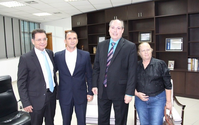Procurador-geral de JustiÃ§a busca apoio na AL para aprovaÃ§Ã£o da RGA 
