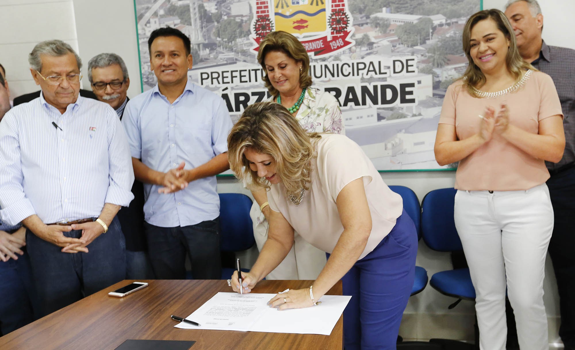 Prefeita inicia mudanÃ§as no secretariado; AssistÃªncia Social sob FlÃ¡via Omar