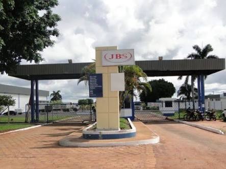 JBS confirma paralisaÃ§Ã£o em abate de bovinos em frigorÃ­ficos de MT