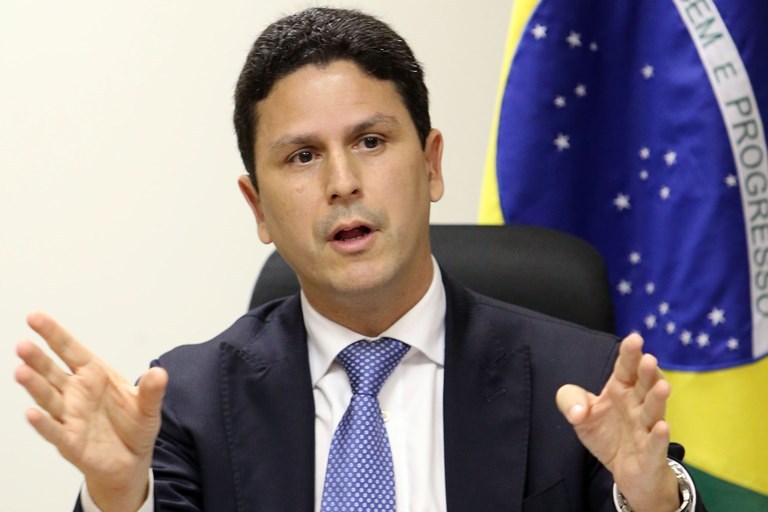 Bruno AraÃºjo deixa o MinistÃ©rio das Cidades