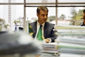 Procuradoria lanÃ§a nÃºcleo estratÃ©gico para desburocratizar processos 