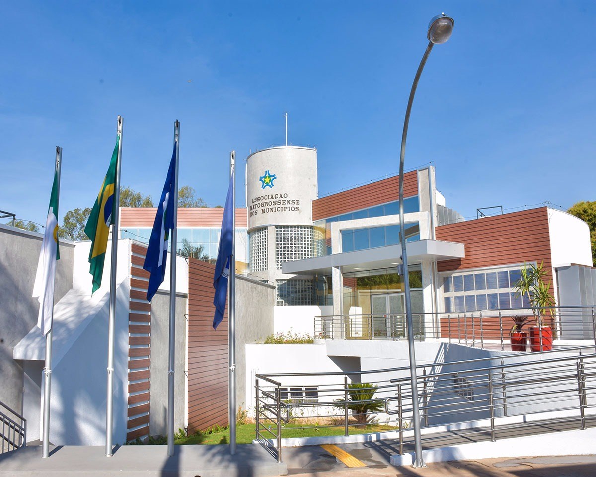 AMM requer representaÃ§Ã£o dos municÃ­pios em  Adin sobre o ISS