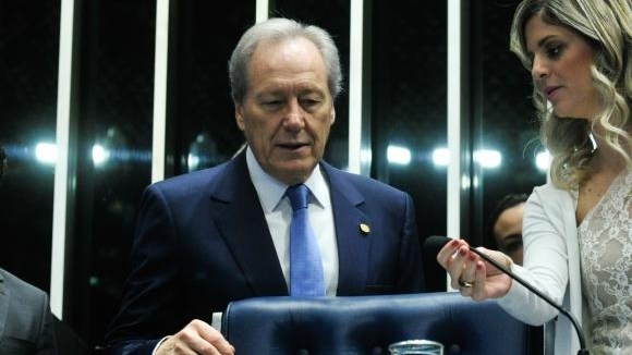 STF suspende MP que aumentava contribuiÃ§Ã£o previdenciÃ¡ria de servidores 
