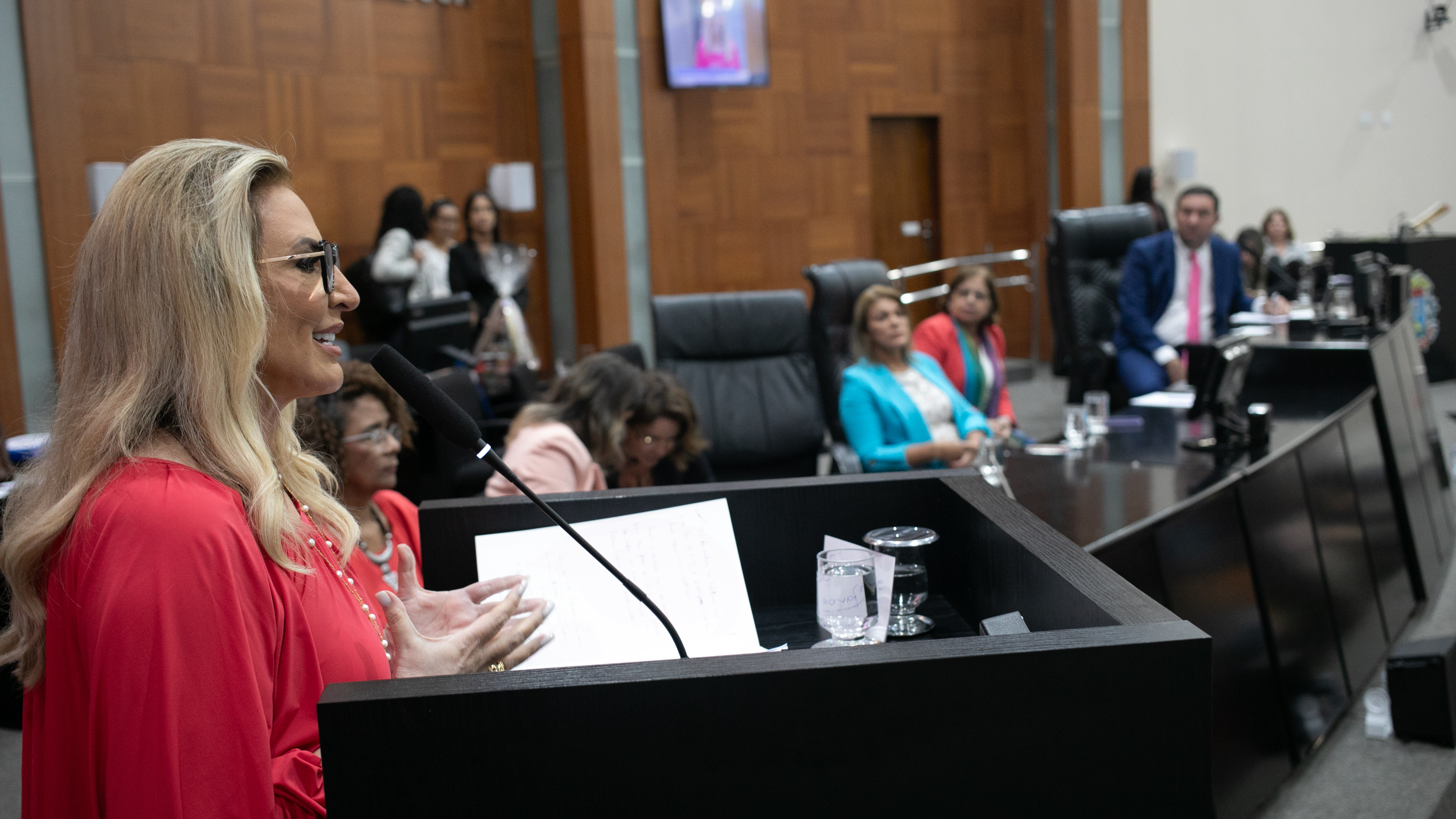 Evento com ministra: primeira-dama destaca políticas públicas implementadas em Cuiabá