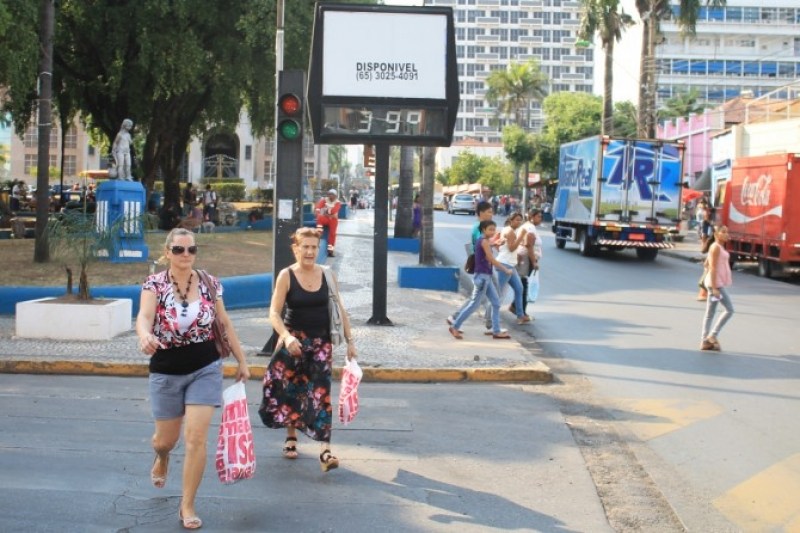 Rio e partes de SP, ES e MG terão onda de calor até quinta-feira