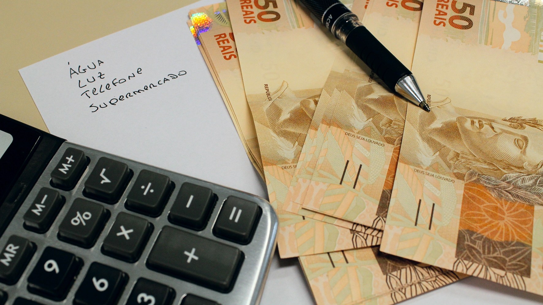 InflaÃ§Ã£o oficial cai para 0,33% em fevereiro e Ã© de 4,76% em 12 meses