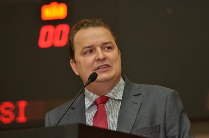 Emendas pautam aÃ§Ãµes na Casa Civil; Taques retorna dia 8