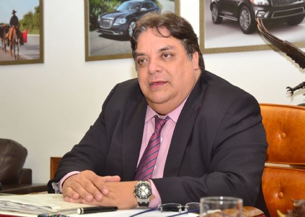 Fabris promete denunciar no MPE ex-diretor do Hospital de Sorriso