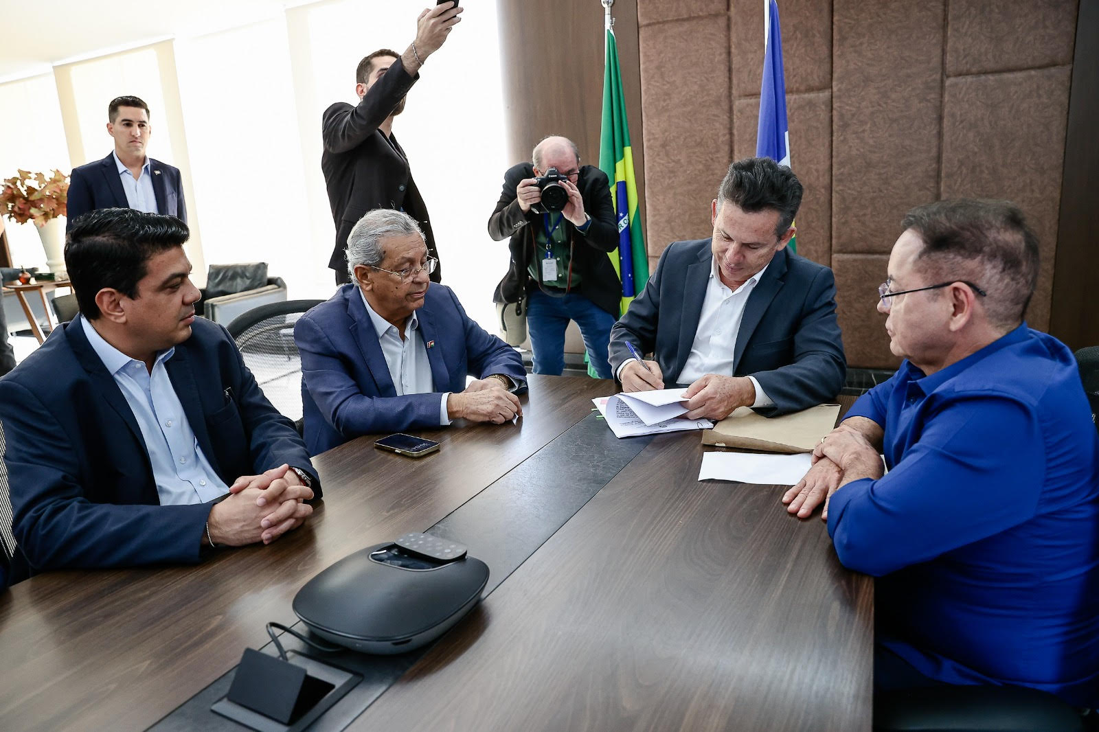 Kalil assina convênio com Estado e anuncia mais de R$ 20 mi para obras