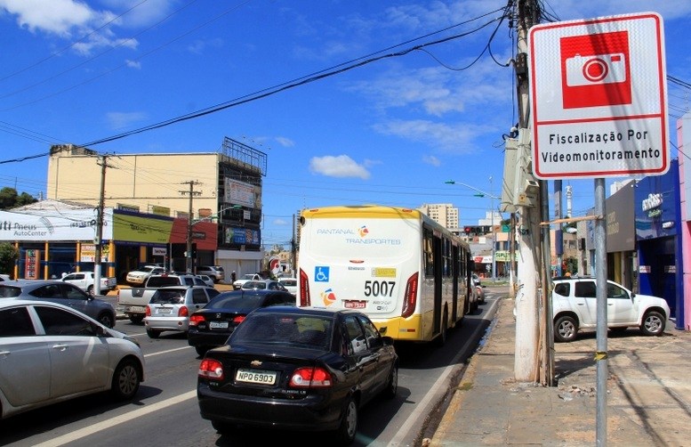CuiabÃ¡ terÃ¡ cÃ¢meras para garantir que veÃ­culos nÃ£o utilizem faixa de Ã´nibus