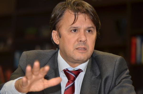â€˜EstÃ£o agindo para resolver os seus problemas, e nÃ£o os problemas do Brasilâ€™, dispara JosÃ© Rosa