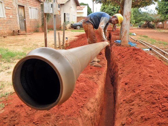 ConcessionÃ¡ria promete universalizar Ã¡gua tratada em CuiabÃ¡ atÃ© 2019