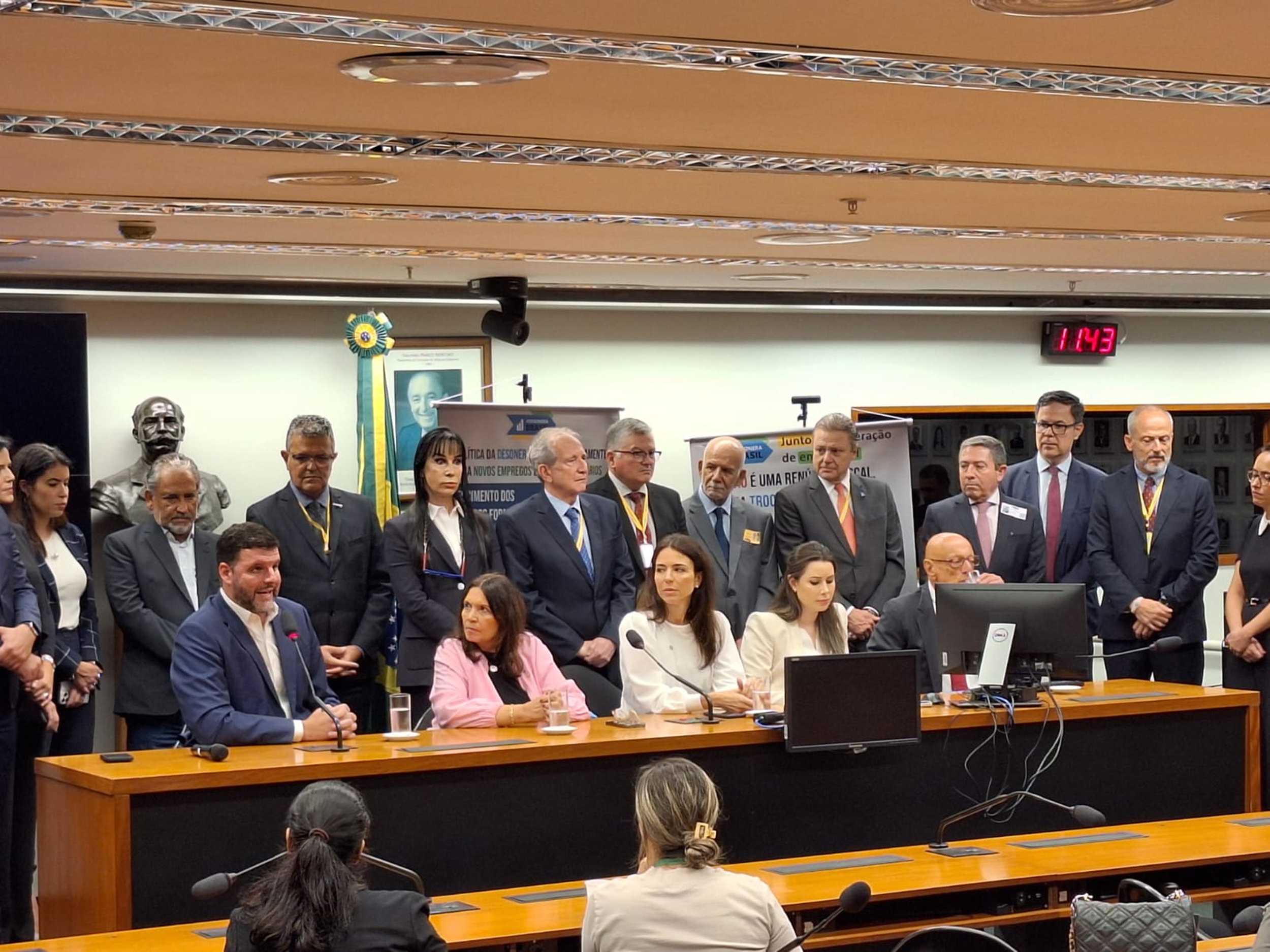 Feninfra avisa que indefinição sobre desoneração irá gerar demissões