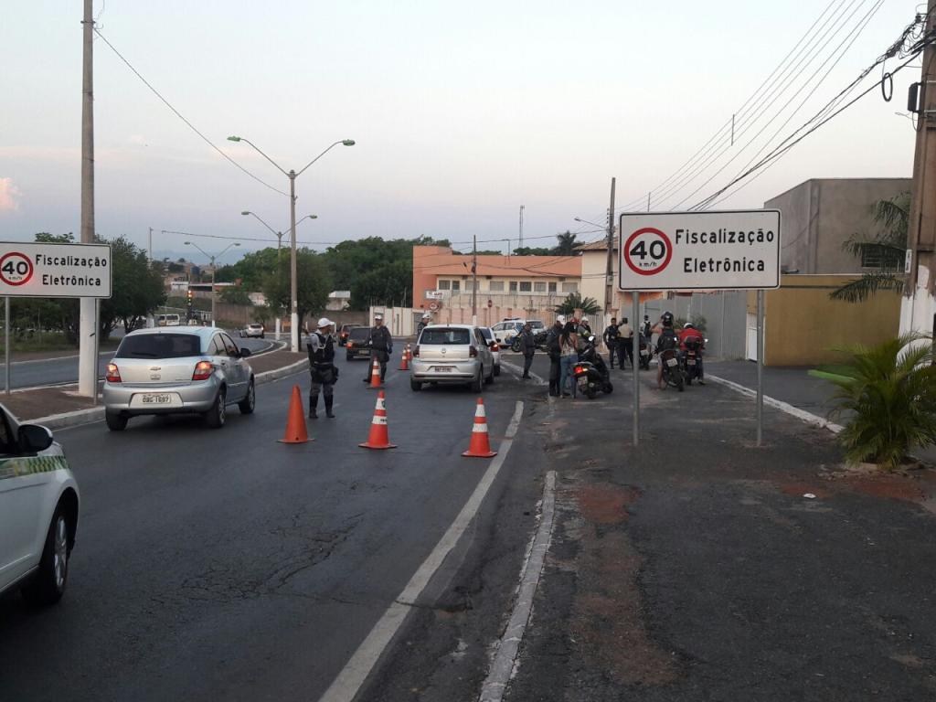 PolÃ­cia RodoviÃ¡ria Federal quer reduzir acidentes nas estradas