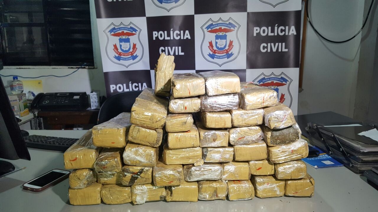 PolÃ­cia apreende mais de 2 toneladas de drogas no polo de TangarÃ¡ da Serra