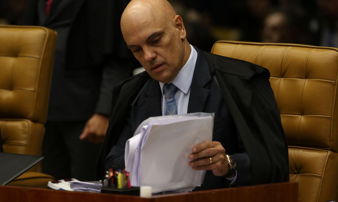 IOF: Moraes suspende decretos e determina audiência de conciliação
