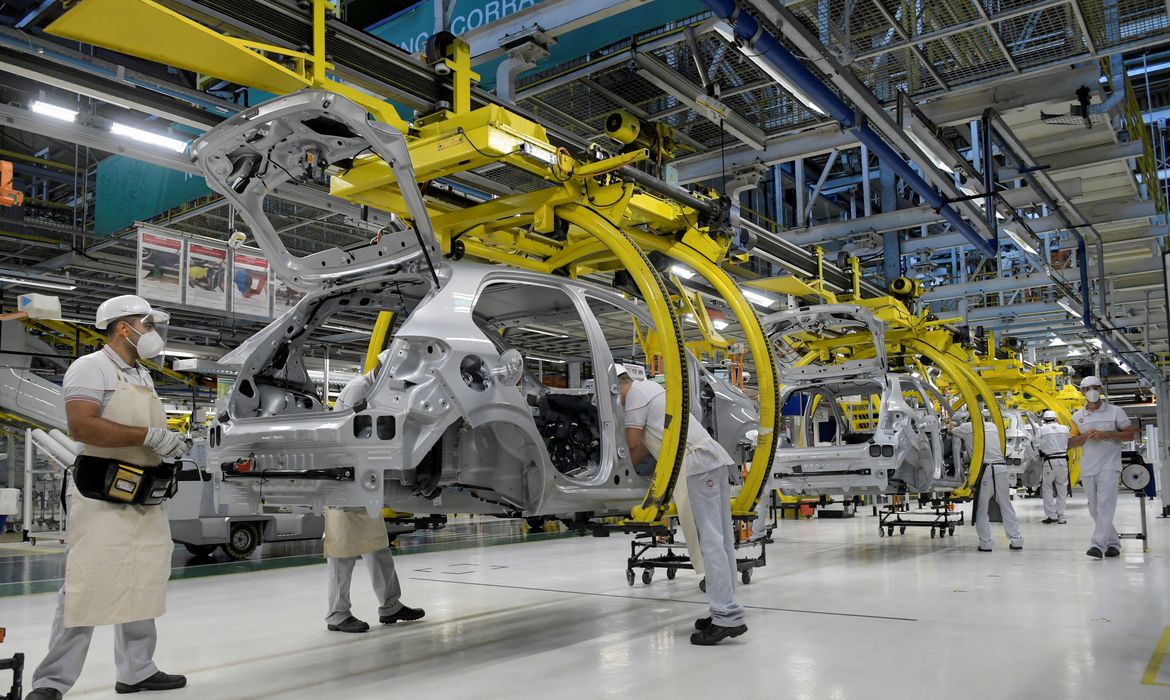 Governo federal lança nova política industrial nesta segunda